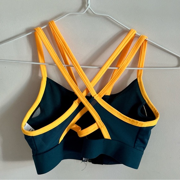 🧡 Nike Strappy Zip Front Sports Bra XS 🧡 - Picture 2 of 4